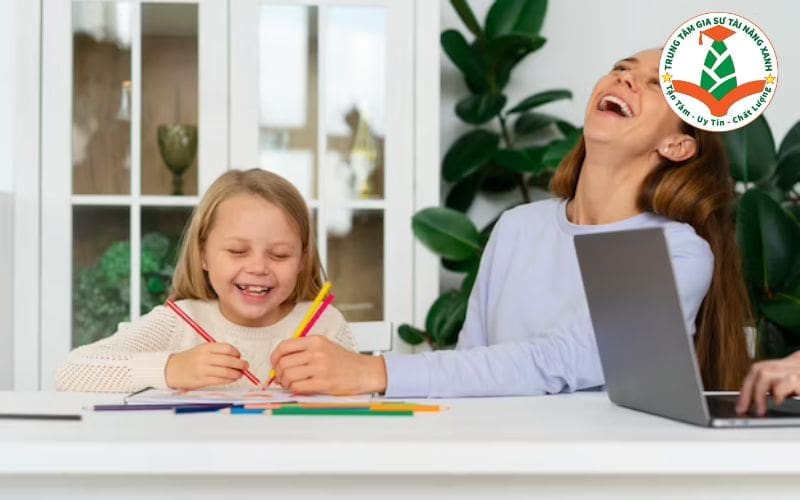 gia sư giỏi hcm Học sinh cảm thấy thích thú và thoải mái khi học cùng gia sư trẻ